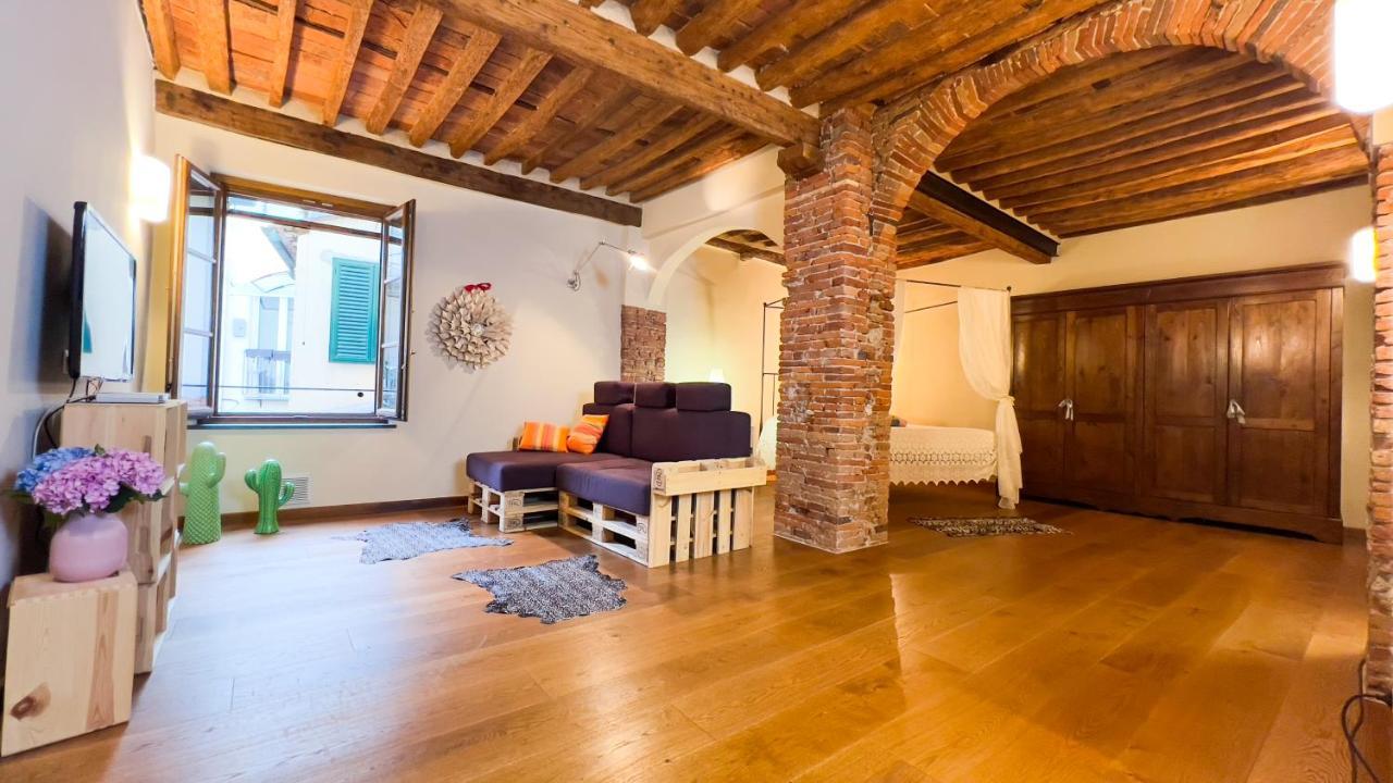 La Romantica Centro Storico Appartamento Lucca